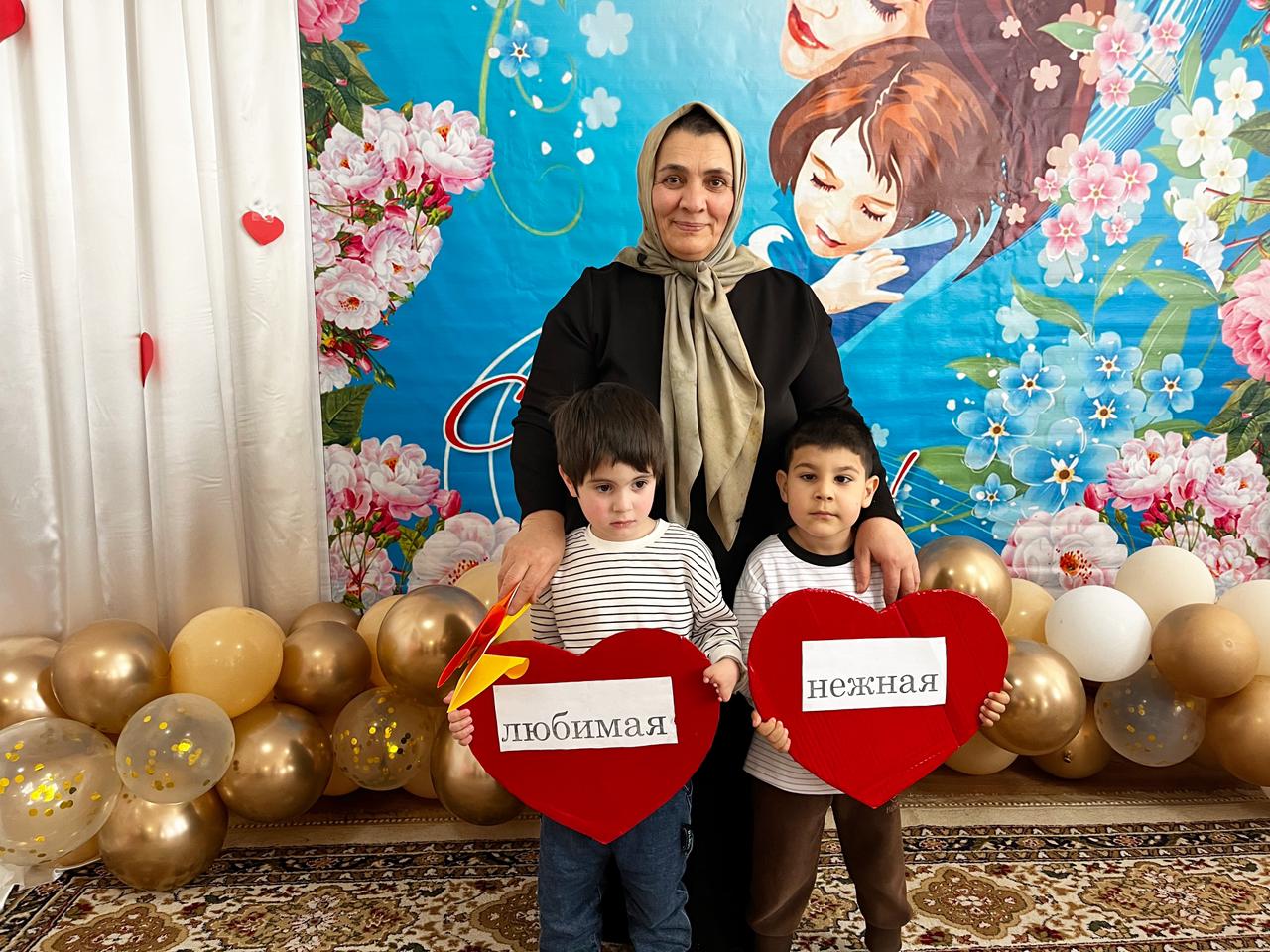 День матери — международный праздник в честь матерей